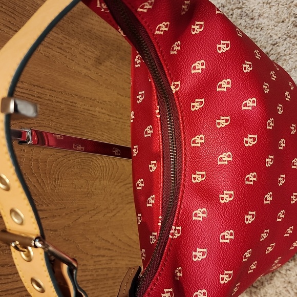 Dooney and Bourke small shoulder hobo bag - Picture 12 of 15